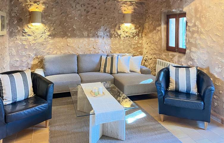 Moderne Wohnung mit Terrasse und Pool - 2km nach Jornets in Costitx, Mallorca Inselmitte