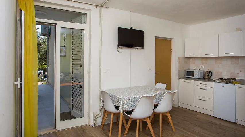 Gîte pour 5 personnes, avec terrasse à Drače - 4