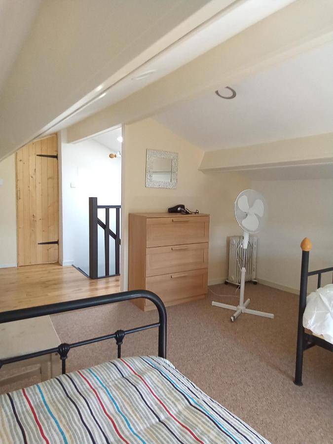 Gîte pour 3 personnes, avec vue et jardin à Saint-Mandé-sur-Brédoire - 4