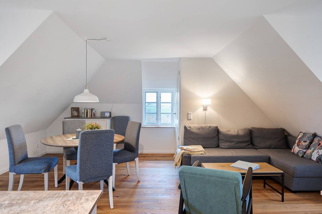 Ganze Wohnung, Ferienwohnung 'Louisenkate' mit privater Terrasse, privatem Garten und Wi-Fi in Pellworm, Nordseeküste