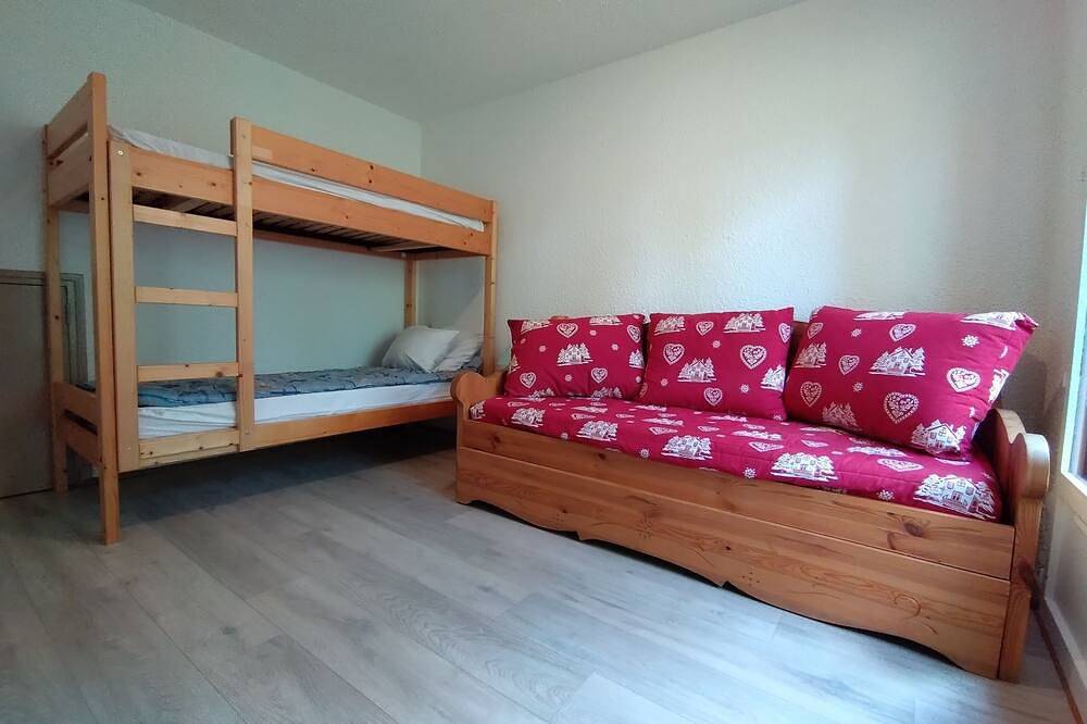 Chalet du Loup at the foot of the slopes in Montclar, Alpes-de-Haute-Provence