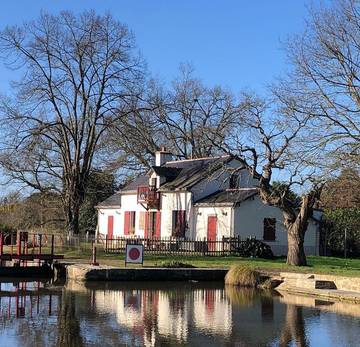 Chambre d’hôte pour 2 personnes, avec terrasse ainsi que jardin et vue, animaux acceptés en Loire-Atlantique
