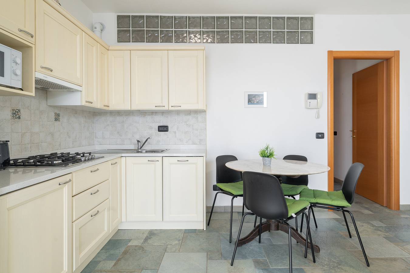 Ganze Wohnung, Glicine sul Lago Tivan in Bellano, Orobie Alpen West