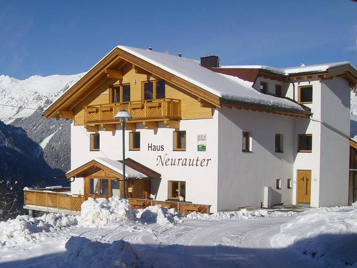 Ferienwohnung für 6 Personen, mit Balkon im Ötztal - 2