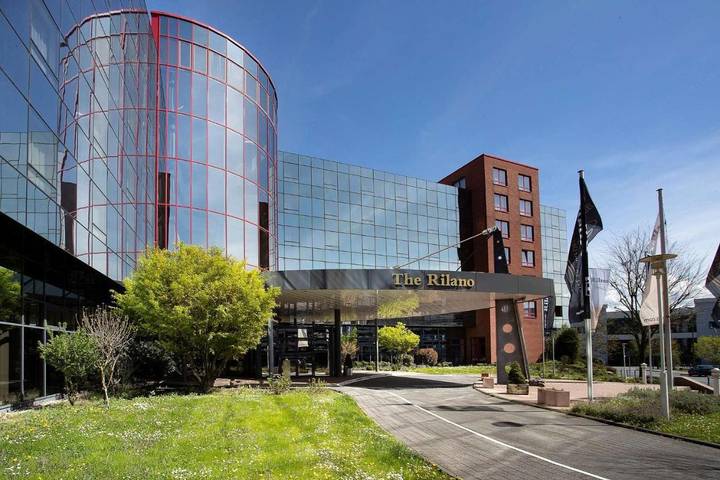 Hotel für 3 Personen, mit Terrasse und Garten in Oberursel (Taunus)