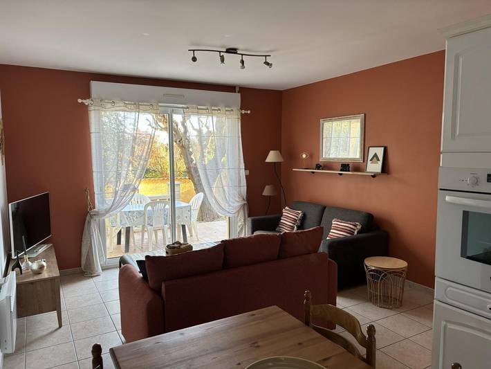 Gîte pour 4 personnes, avec terrasse à Pinet (homonymie)