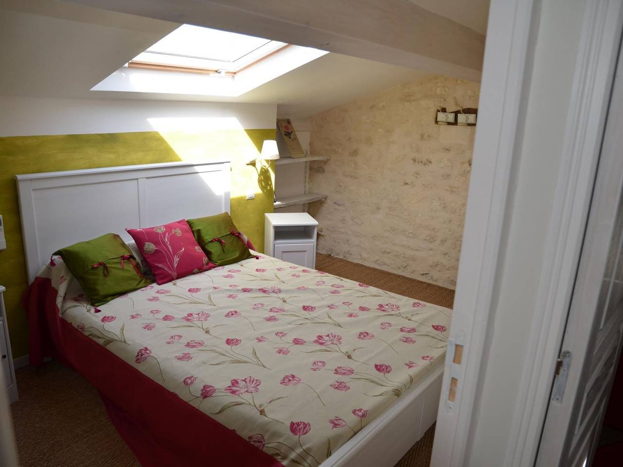 Haus "l'Ecurie" mit Terrasse und Garten in Ozillac, Région de Jonzac