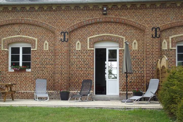 Gîte pour 4 personnes, avec terrasse et jardin à Ypreville-Biville