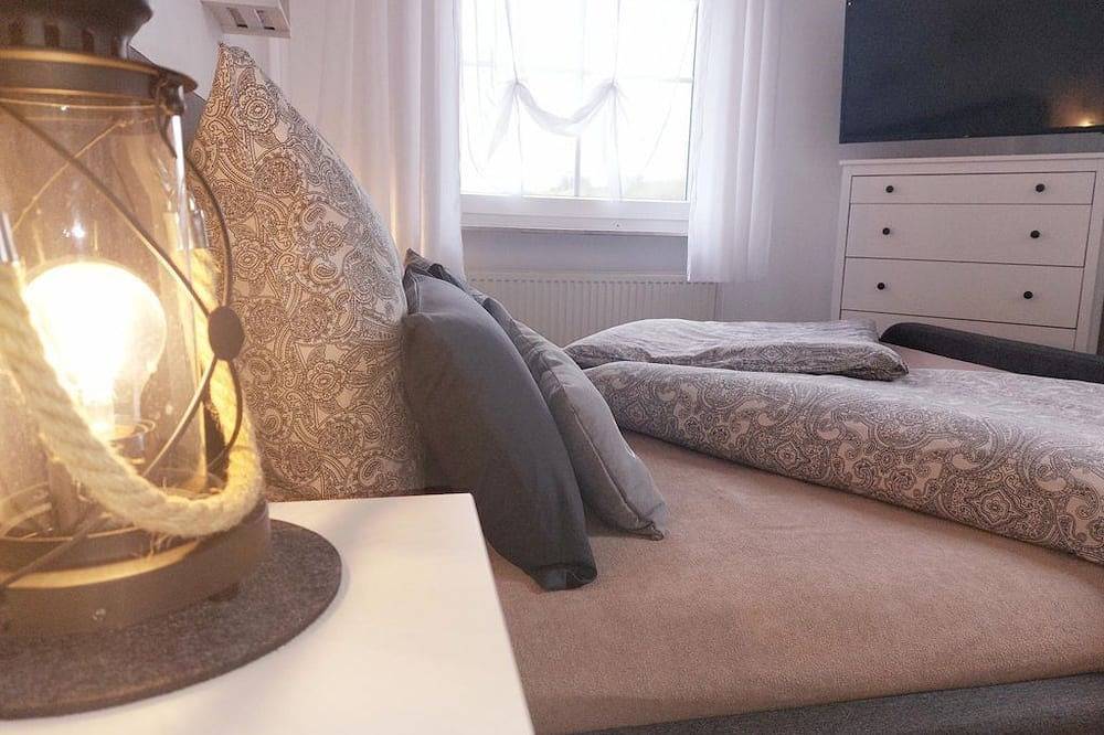 Ganze Wohnung, 2-Bettwohnung Traumblick - Ferienwohnungen Naheliebe Haus Neeß in Kirn, Pfälzer Bergland