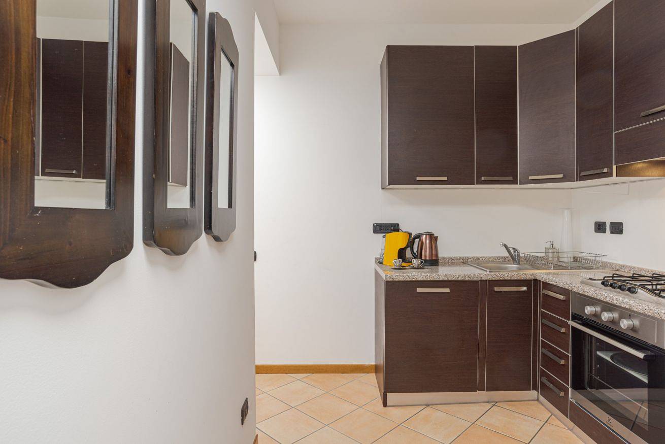 Ganze Wohnung, Lake Como Apt with Balcony & Private Parking! in Ossuccio, Gemeinde Tremezzina