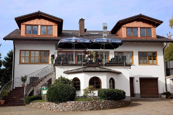 Ferienwohnung für 5 Personen, mit Balkon und Garten sowie Sauna und Ausblick in Modautal