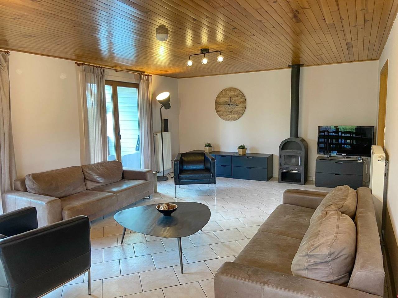 Ferienhaus in Heure mit Pool und Sauna in Somme-Leuze, Region Namur