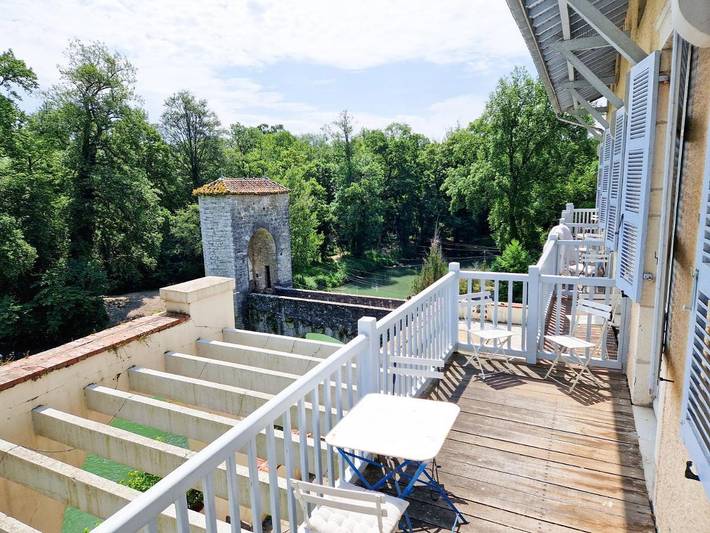 Location de vacances pour 2 personnes, avec vue et jardin dans Béarn - 3