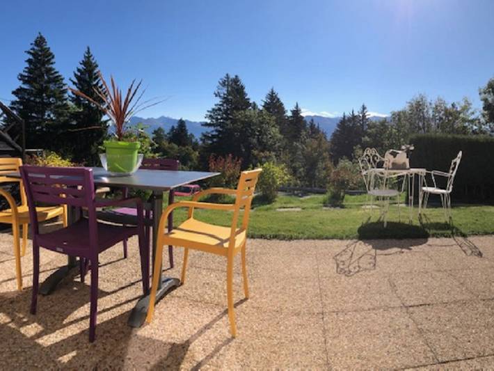 Ferienwohnung für 2 Personen, mit Terrasse und Garten in Ayent