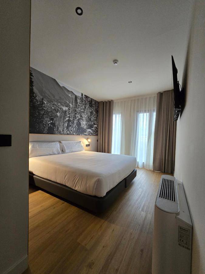 Hôtel pour 2 personnes, avec terrasse et vue à Llívia - 4