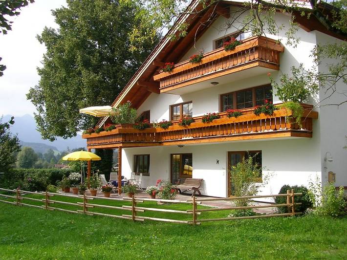 Hütte für 2 Personen, mit Terrasse und Garten in Ruhpolding