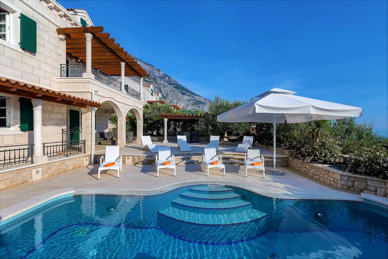 Villa Mit Pool für 10 Personen in Makarska, Split-Dalmatien
