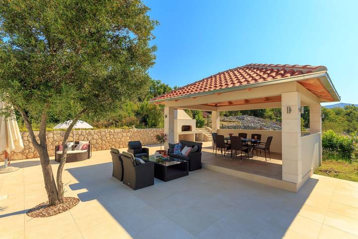 Villa pour 6 personnes, avec terrasse et jardin, animaux acceptés à Zaton - 4