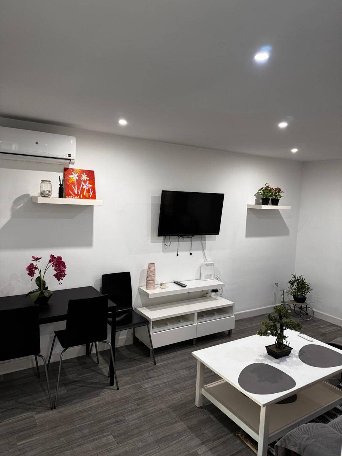 Entire apartment, Apartment 'Nueva Málaga House' with Wi-Fi and Air Conditioning in Bailén-Miraflores, Malaga