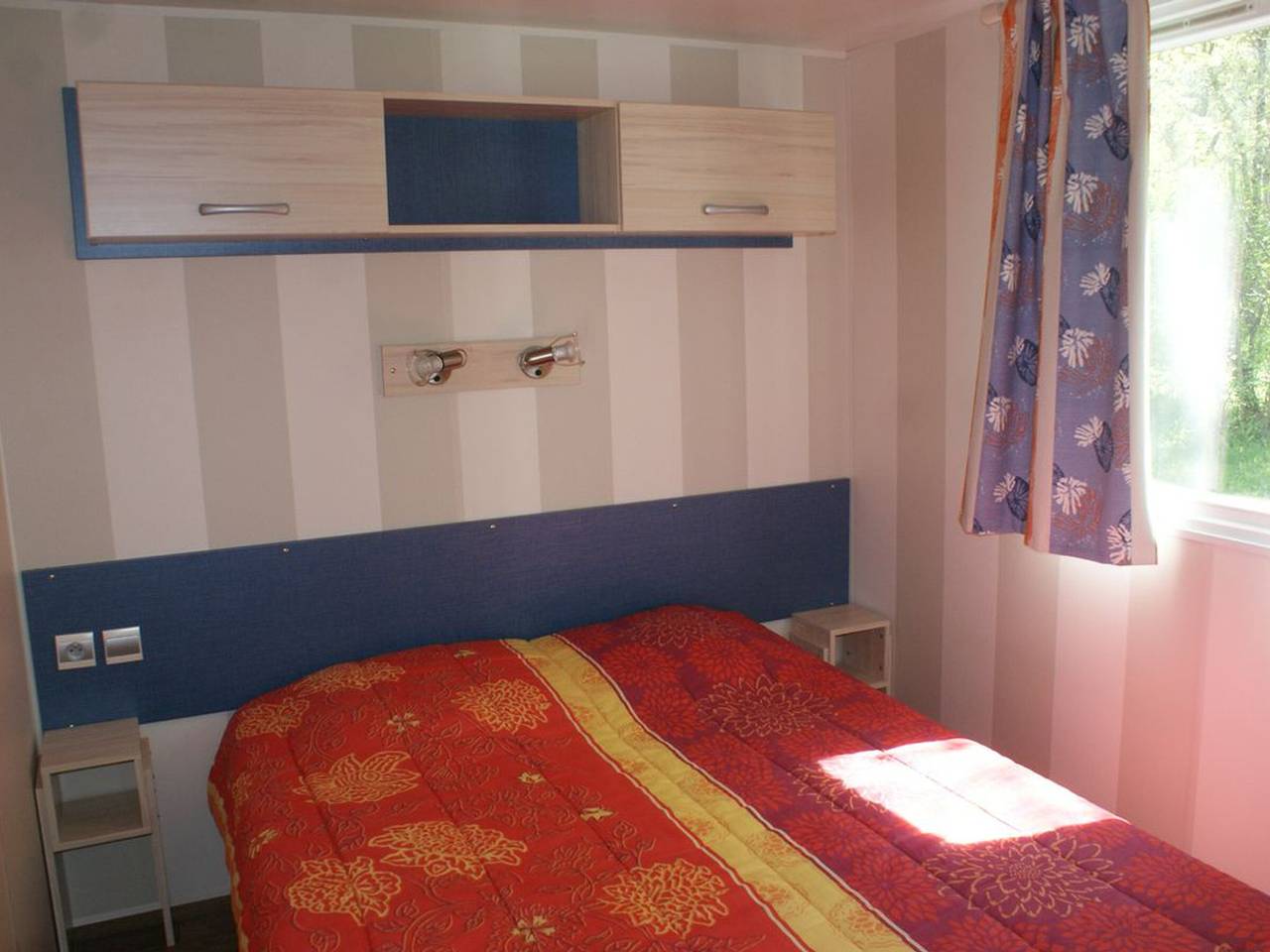 Acogedora casa móvil para 4 personas con mobiliario exterior en Guillestre in Guillestre, Parque Nacional de los Ecrins