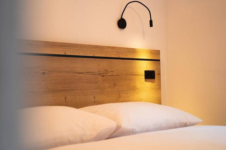 Station pour 2 personnes, avec jardin et vue, adapté aux familles à Prievidza - 4