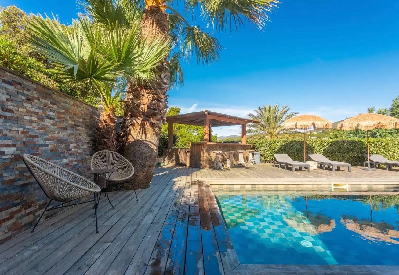 Chambre D’hôte pour 2 Personnes dans Roquebrune-sur-Argens, Provence-Alpes-Côte d'Azur