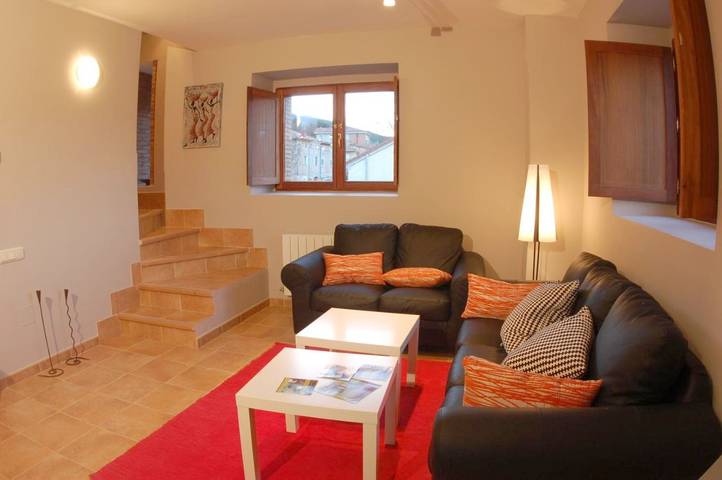 Casa rural para 9 personas, con jardín y balcón en La Bureba - 4