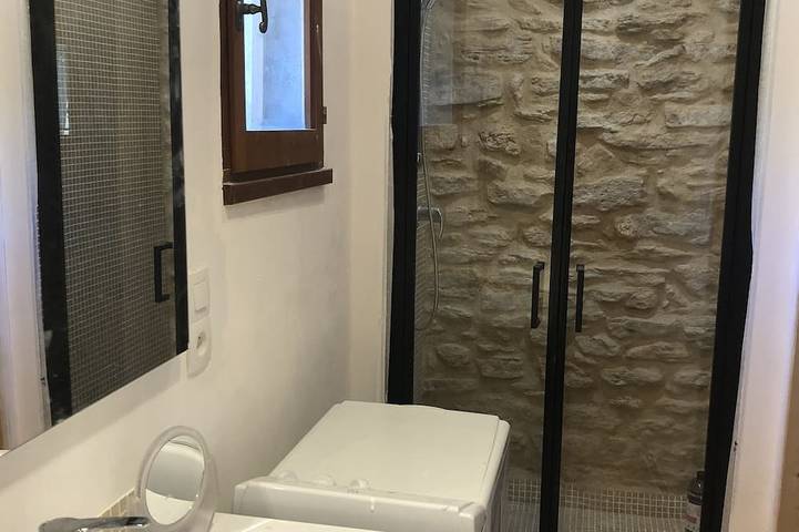 Gîte pour 4 personnes, avec jardin à Saignon - 4