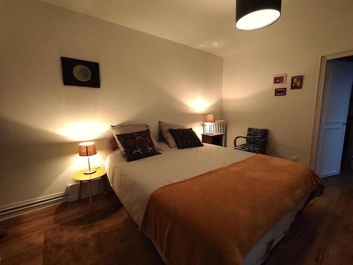 Chambre d’hôte pour 3 personnes, avec jardin ainsi que vue et terrasse à Coulommiers (Seine-et-Marne)