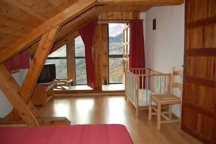 Gîte pour 6 personnes, avec sauna et jardin, animaux acceptés à Châteauroux-les-Alpes - 3