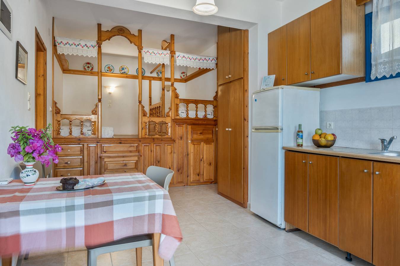 Ganze Wohnung, Apartment 'No 2' mit Meerblick, Wlan und Klimaanlage in Karpathos