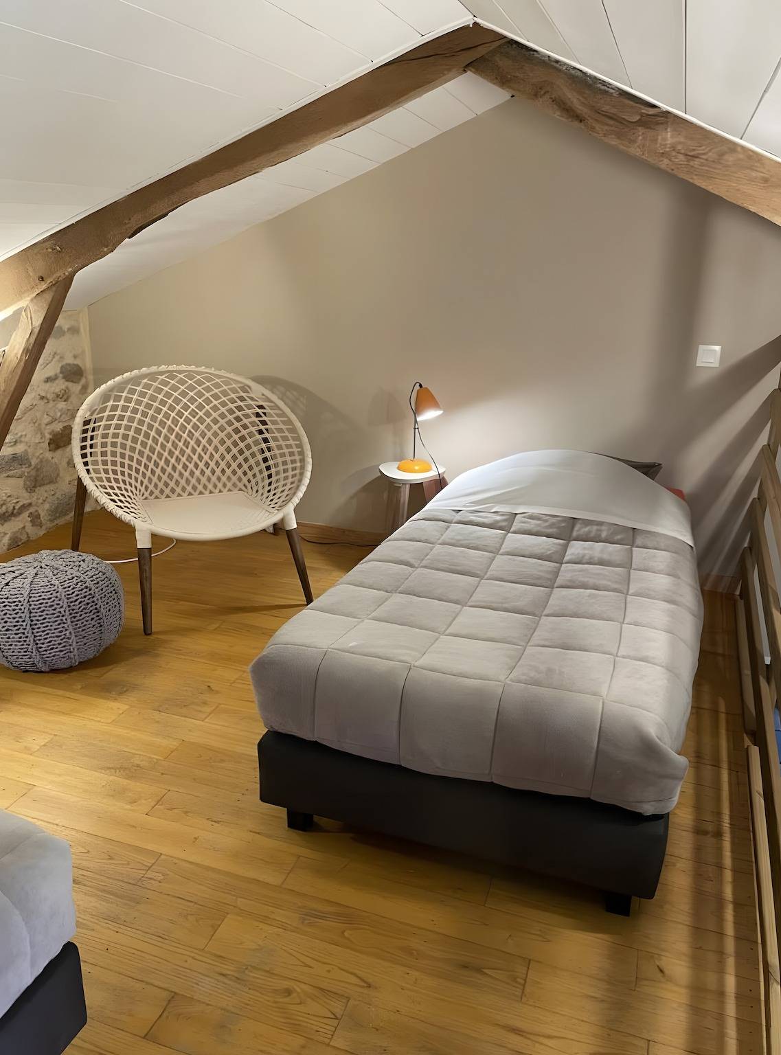 Chambre d'hôtes Colibri avec piscine partagée, terrasse couverte commune et Wi-Fi in Felzins, Lot
