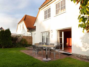 Ferienhaus für 6 Personen, mit Ausblick und Garten sowie Terrasse in Bergen auf Rügen und Umgebung