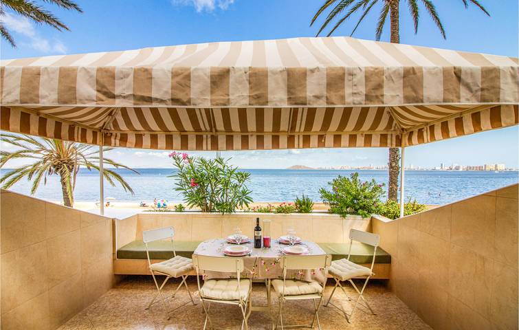 Ganze Ferienwohnung, 1km zum Strand: 78qm Apartment mit Terrasse & Parkplatz in Playa Honda (Costa Cálida), Cartagena