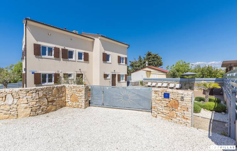 Villa für 14 Personen, mit Meerblick und Pool sowie Sauna in Premantura