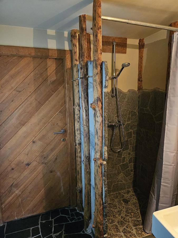 Chambre d’hôte pour 2 personnes, avec jardin ainsi que vue et terrasse à Nassogne - 2