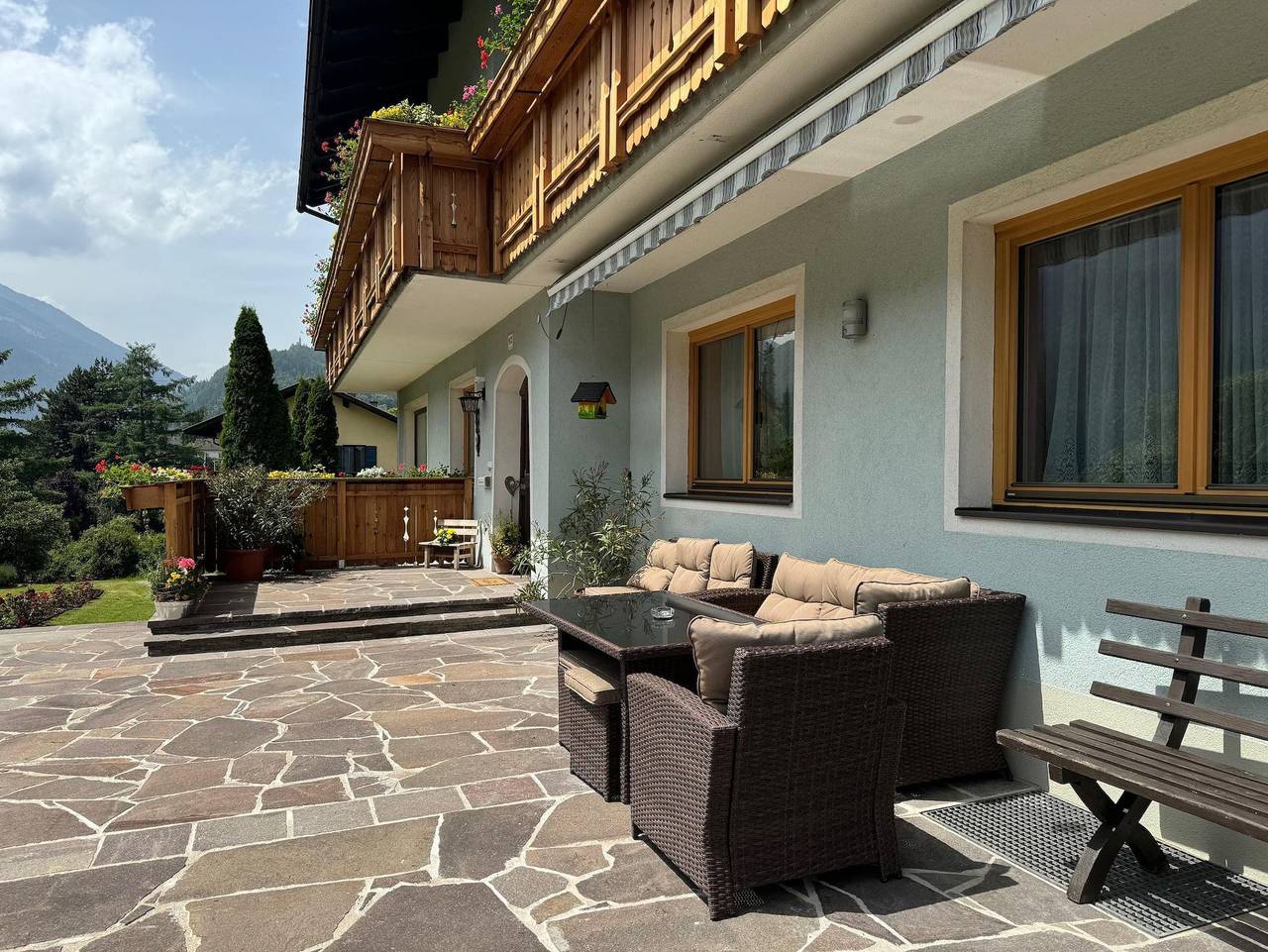 Ganze Ferienwohnung, Landhaus Königsreiner - Familienzimmer "Salzkofel-Blick" in Reißeck, Lieser-Maltatal