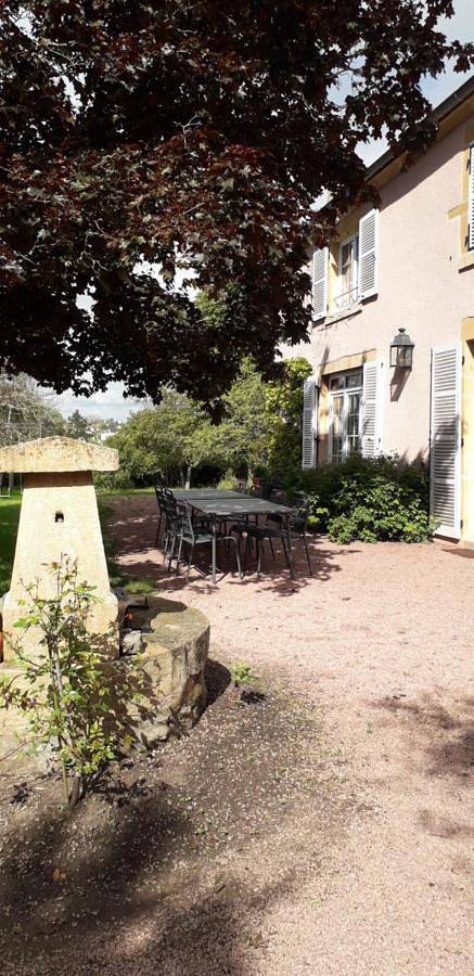 Chambres d'hôtes La Maison d'Après in Charolles, Région de Charolles
