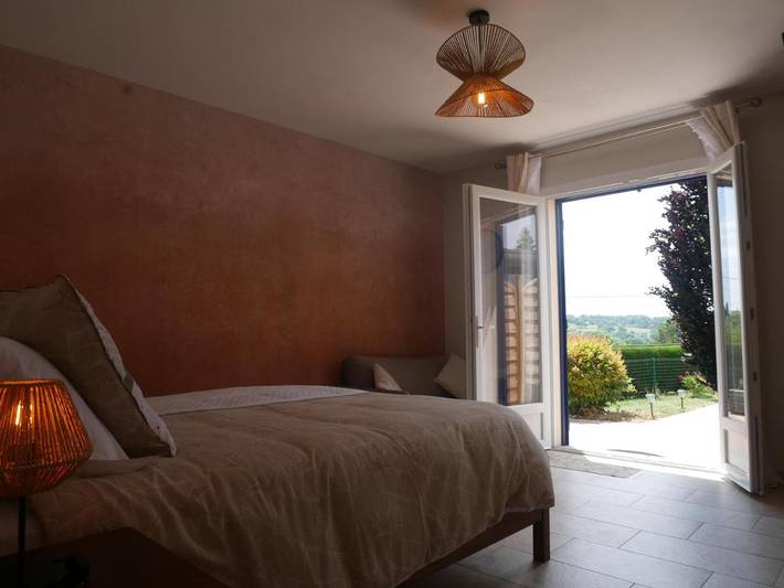 Gîte pour 2 personnes, avec vue ainsi que jardin et terrasse à Bellac - 3