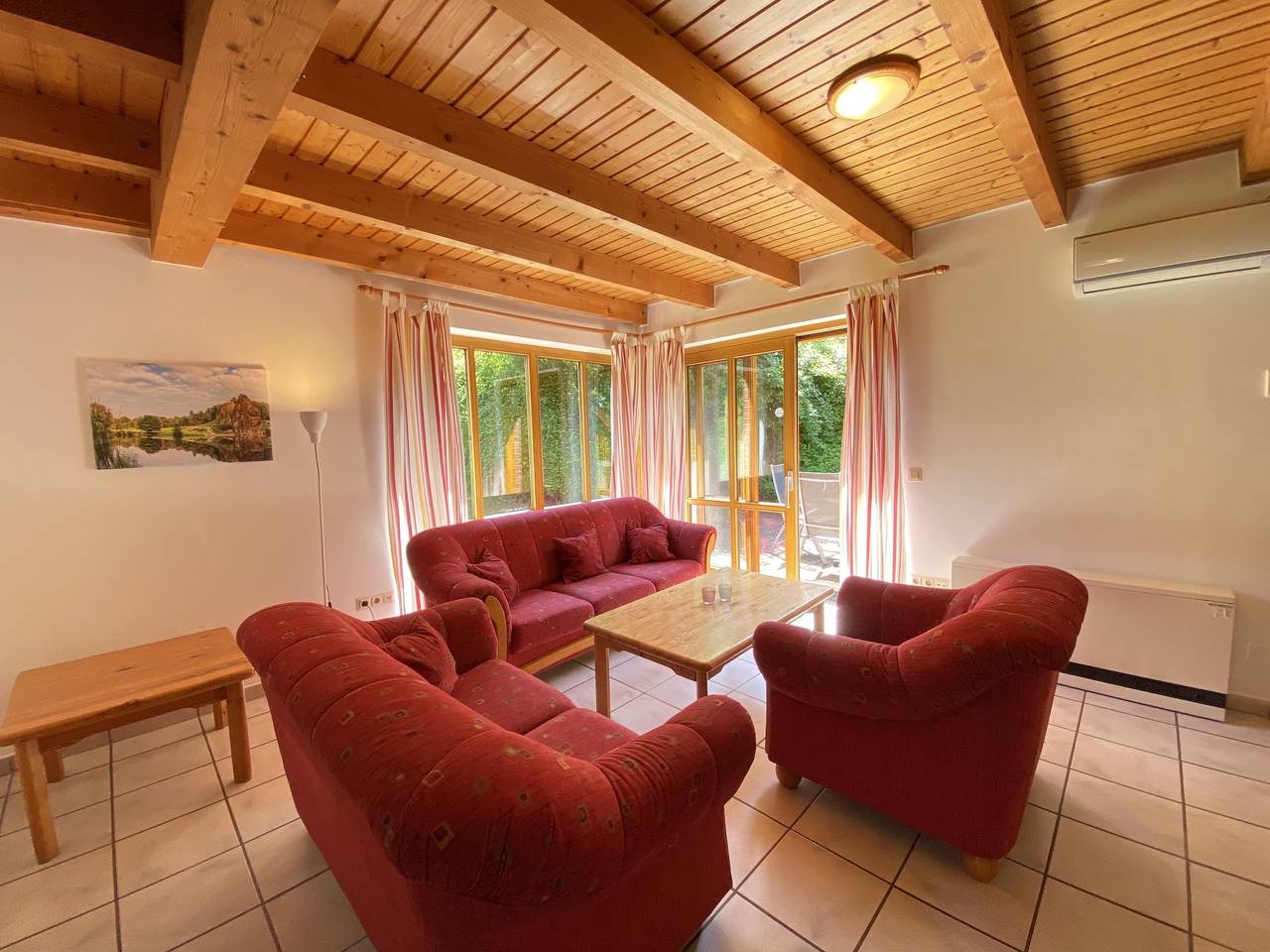 Haus 27 Natur Ferienpark, Grüne Oase für Wanderurlaub, Naturgenuss und pure Entspannung in Nieheim, Kreis Höxter