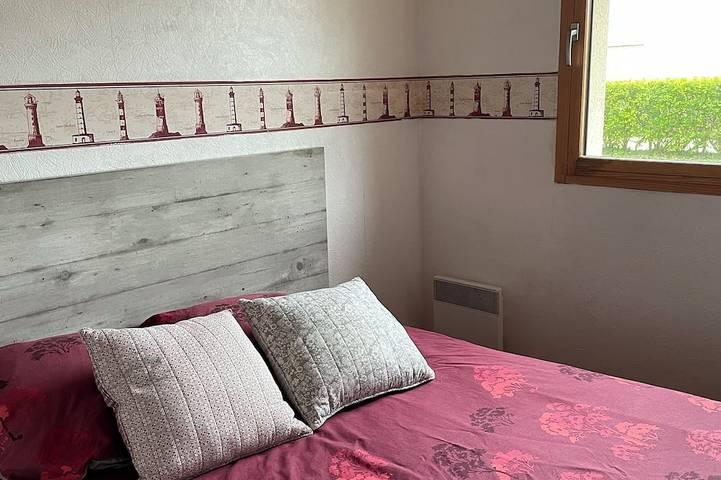 Location de vacances pour 5 personnes, avec terrasse et jardin, animaux acceptés à Brignogan-Plages - 2