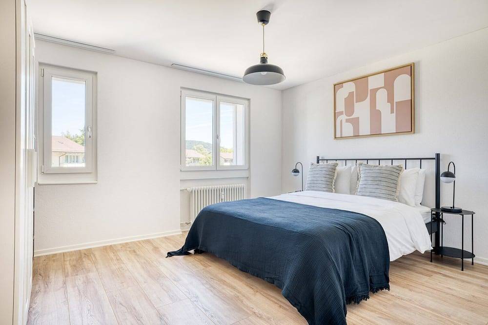 Ganze Wohnung, Roomy Dietikon 3.5 Room w/ Storage, 1 min to Market, by Blueground in Dietikon, Kanton Zürich