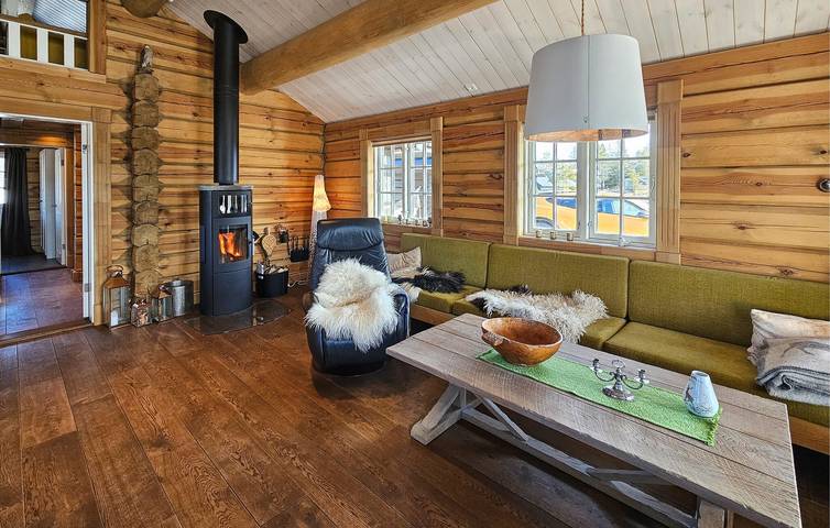 Ferienhaus für 8 Personen mit Garten in Drangedal