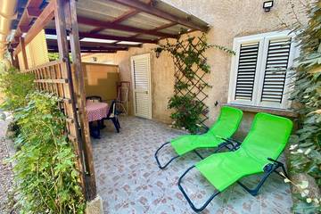 Gîte pour 2 personnes, avec terrasse et jardin à Sartène