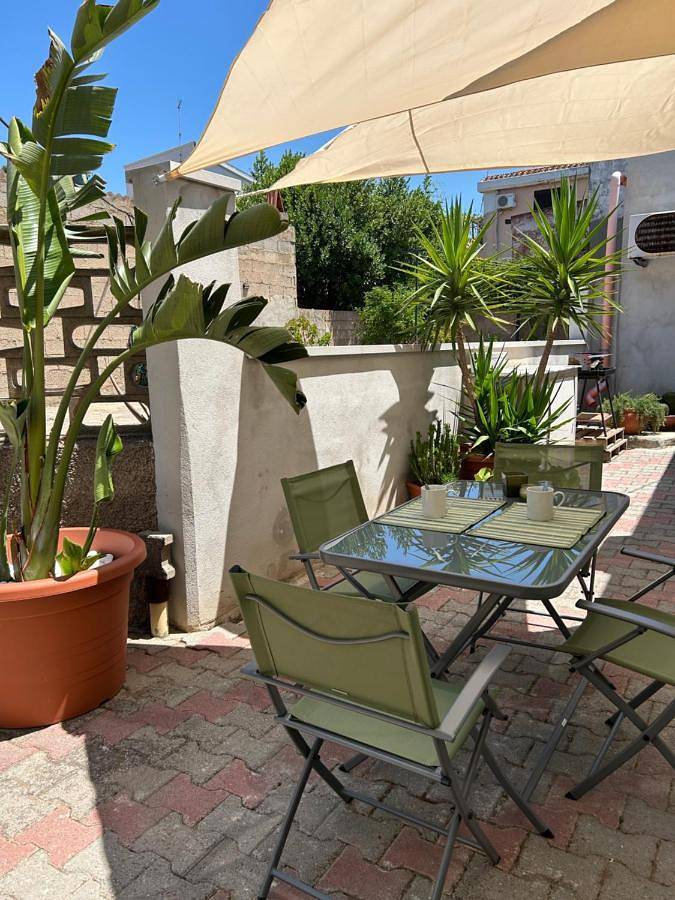 Apartamento de vacaciones para 4 personas, con terraza y jardín - 1