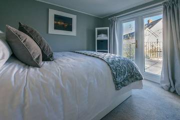 Holiday Home for 4 People in Lymington, New Forest National Park, Photo 4