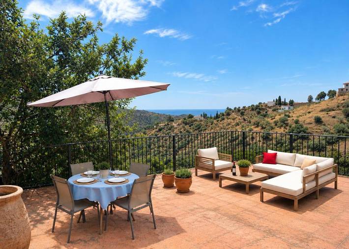 Casa rural para 4 personas, con Balcón y Terraza además de Jardín y Piscina en Moclinejo - 3