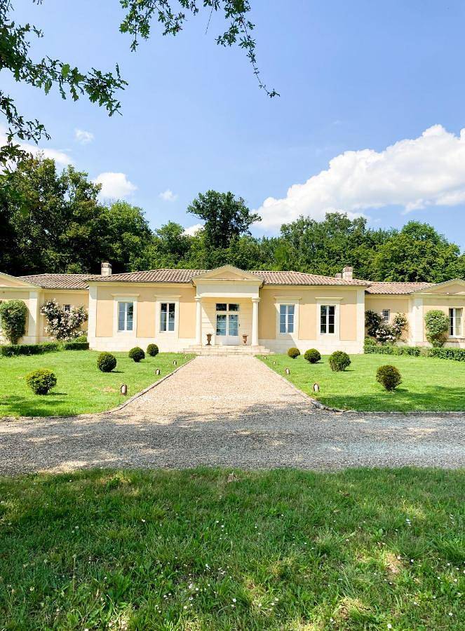 Location de vacances pour 3 personnes, avec jardin et terrasse à Néac - 2
