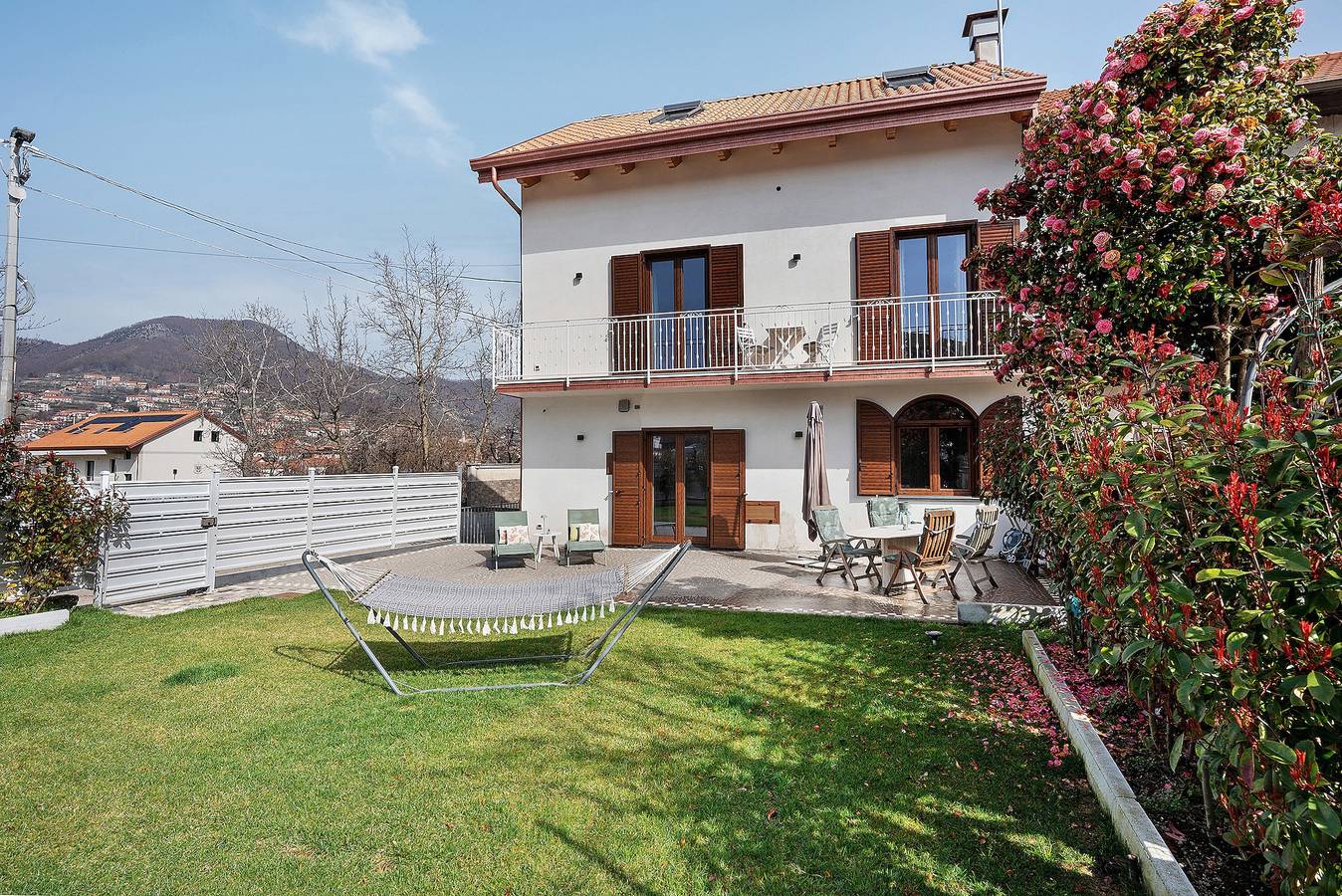 Ganze Wohnung, Apartment 'Principe Di Agerola' mit privater Terrasse, Garten und Wlan in Pianillo, Agerola