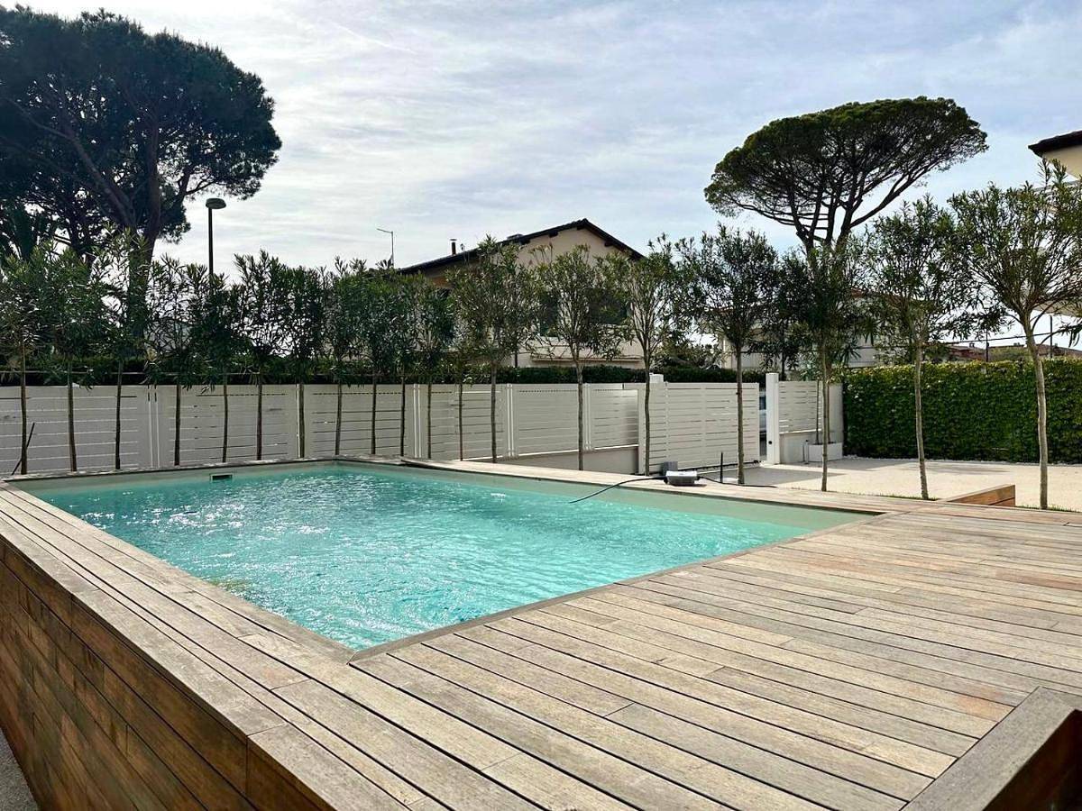 Villa Esse in Forte dei Marmi, Riviera Toscana